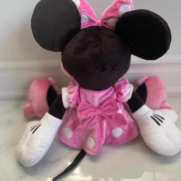 Minnie Mouse Plush – Pink - Picture 2 of 7